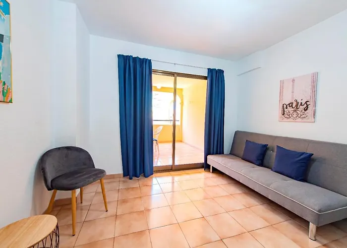 Cristianos Castle Harbour 451 *